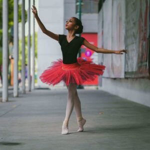 atuendos de danza moderna, clásica y contemporánea